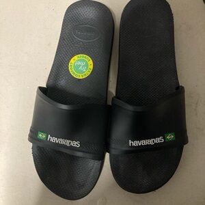 Havaianas black and green slides